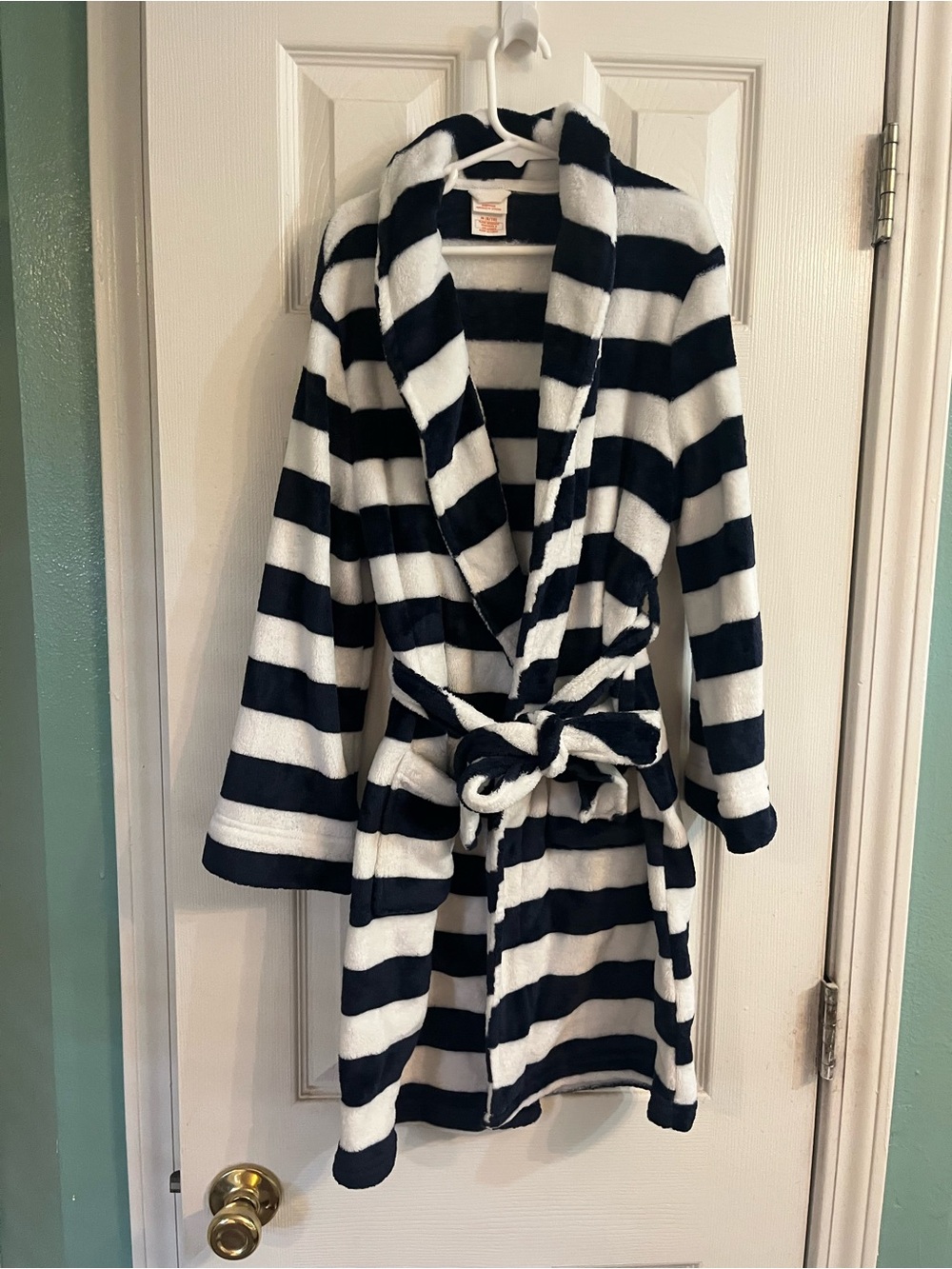 Striped Navy and White Plush Robe with Belt Boys Size Medium (8/10)